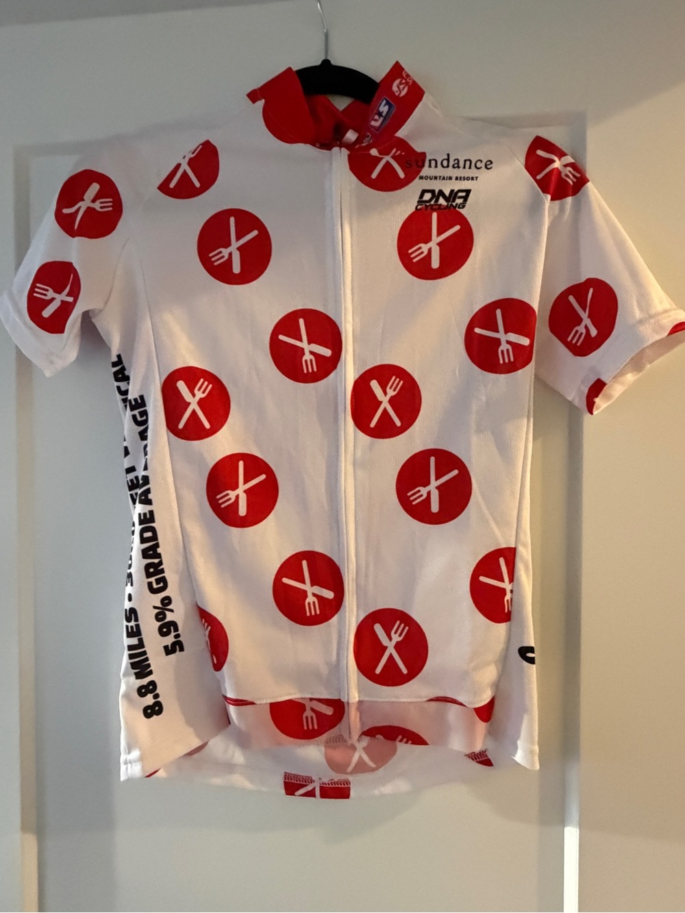 DNA women’s cycling jersey